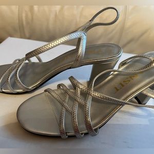 New York Transit, open toed strappy heals. Size 7 1/2.